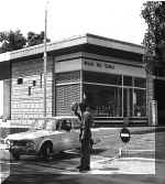 Giulia_station_service.jpg (192606 bytes)