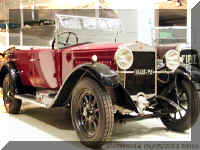 Fiat_509_torpedo_rouge.jpg (72918 bytes)